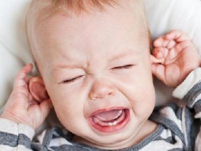 小兒推拿治療發(fā)熱應(yīng)該注意什么?小兒推拿治療發(fā)熱及注意事項