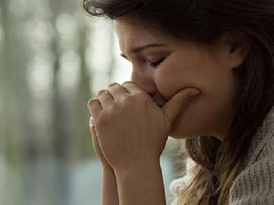 頭痛患者如何按摩可以有效緩解 這樣給頭部做按摩立即止痛