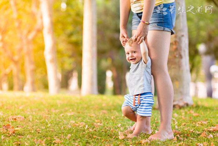 明星們的育兒經：馬伊琍細心護女發長文