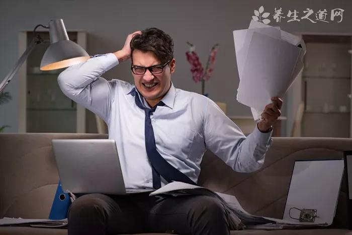 國慶節(jié)加班有三倍工資 具體是哪幾天-易網(wǎng)<a href=http://www.xllyou.com/ target=_blank class=infotextkey>健康養(yǎng)生</a>網(wǎng) 國慶節(jié)加班有三倍工資 具體是哪幾天