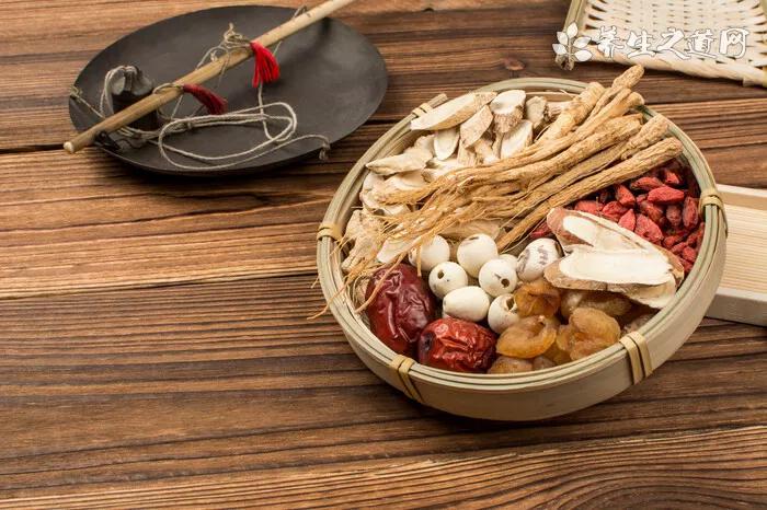 國慶假期吃什么食物比較養(yǎng)生-易網(wǎng)<a href=http://www.xllyou.com/ target=_blank class=infotextkey>健康養(yǎng)生</a>網(wǎng) 國慶假期吃什么食物比較養(yǎng)生