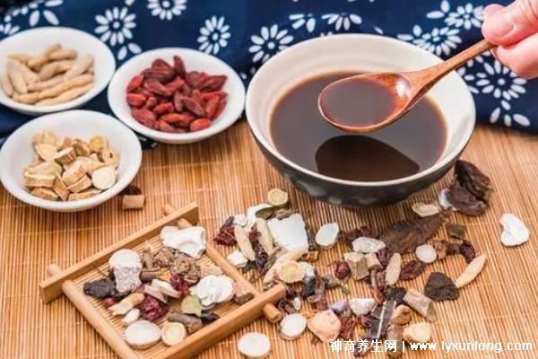 張仲景引火歸元湯方劑，治療上熱下寒/消化不良(附該藥劑配方)